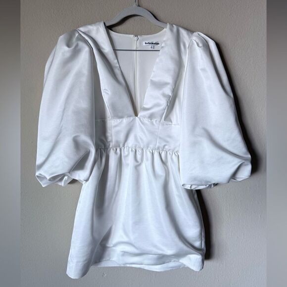 Reformation Weslan Mini White Dress Ivory Size 6 - Picture 6 of 10